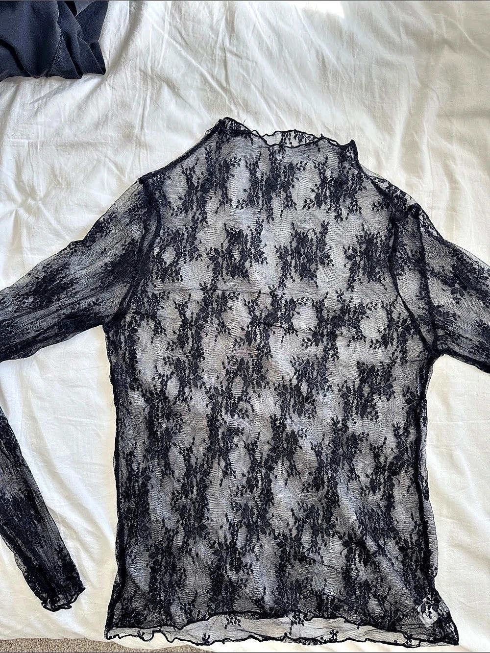 Floral Lace Long Sleeve Top in Black Like New